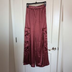 Persaya Women’s XS satin pull on cargo pants